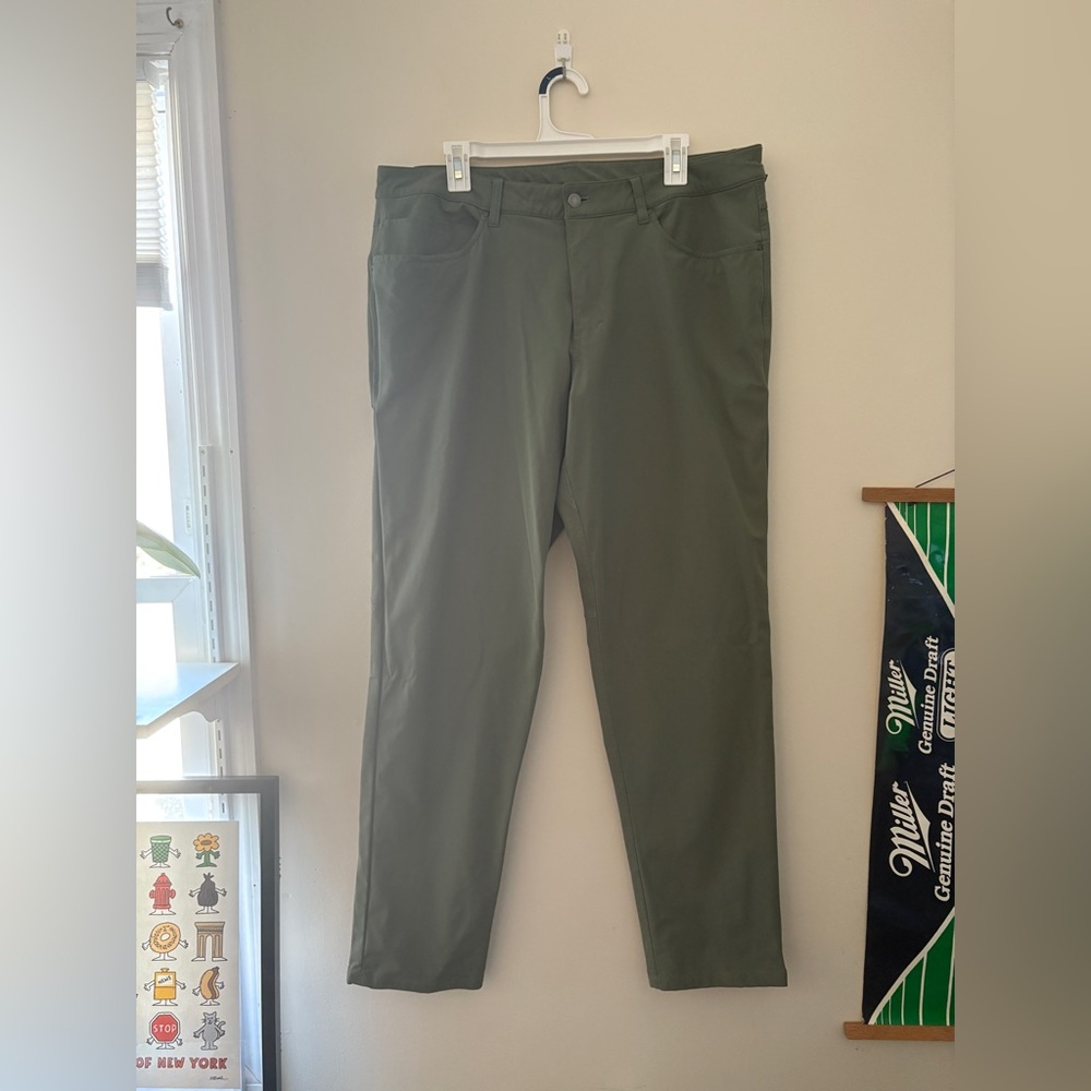 Men’s lululemon ABC pant, Size 38x34